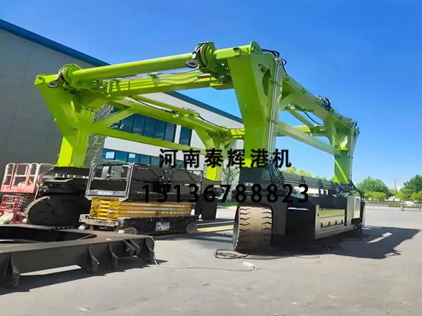 多功能跨运车相比龙门吊转运优势是什么 跨运车厂家